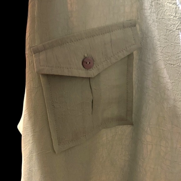 Double Zero Mint Button-Up Top - Picture 8 of 8